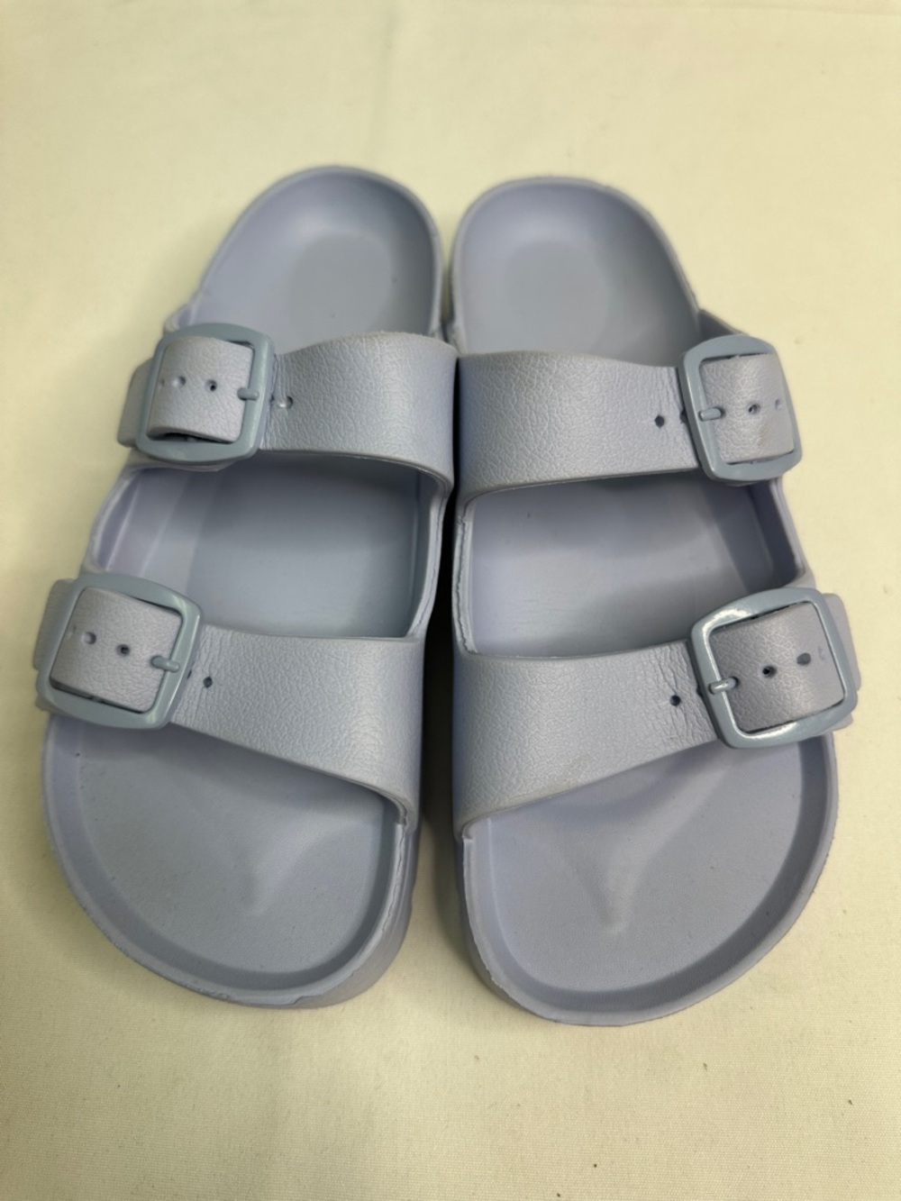 Women’s Double-Buckle Slide Sandals in Soft Lavender